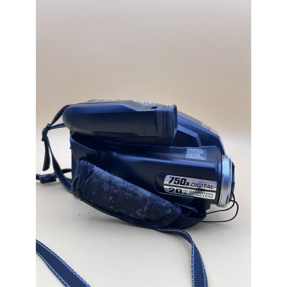 Panasonic PV-L452D Palmcorder 750X Digital Zoom Camcorder Camera w/Case